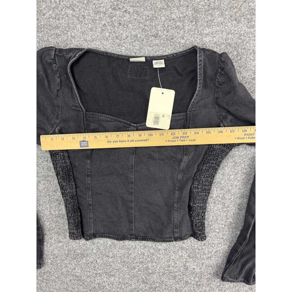 Levis Top Womens Large Black Long Sleeve Square Neck Smocked Denim Shirt NWT - Picture 4 of 6